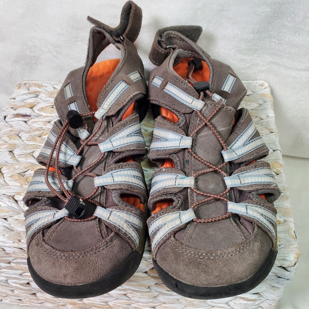 CLARKS  Cloud Steppers Fisherman Sandals Athletic‎ Hiking Adjustable Size 9 Gray